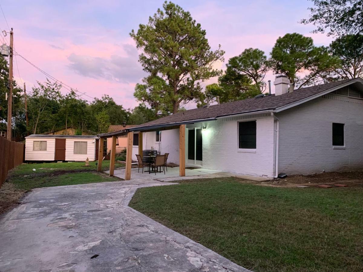 Oasis Near Dfw Airport With Mediterranean Setting Irving Buitenkant foto