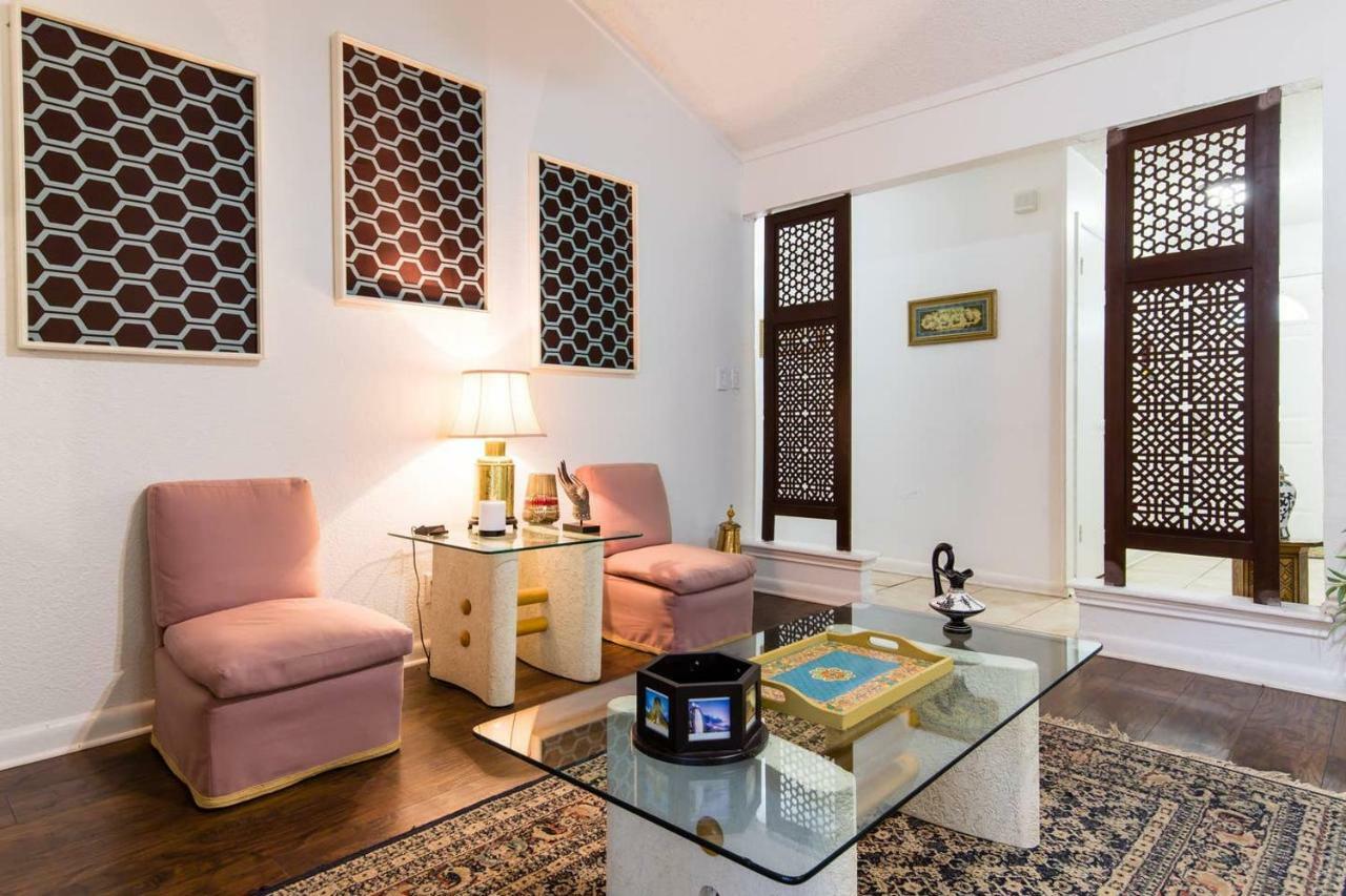 Oasis Near Dfw Airport With Mediterranean Setting Irving Buitenkant foto